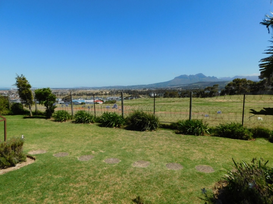 2 Bedroom Property for Sale in Mansfield Western Cape